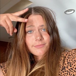 Meet your Posher, Paige